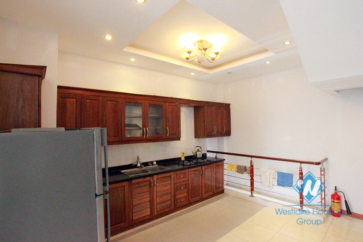 Cozy house for rent in Nghi Tam Village, Tay Ho, Hanoi
